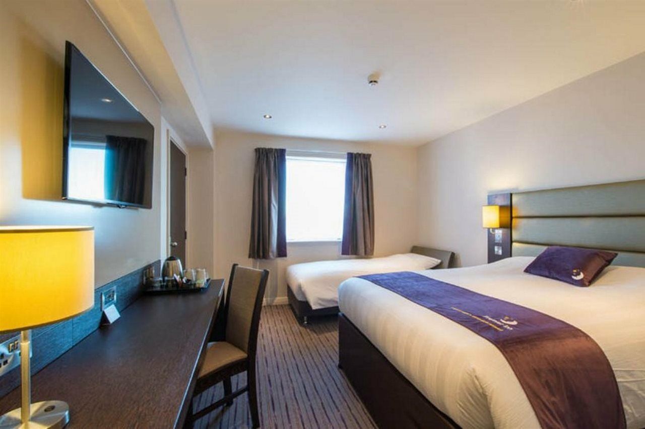 Premier Inn London Heathrow M4/J4 Χίλινγκτον Εξωτερικό φωτογραφία